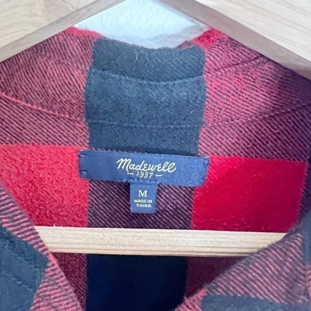 Madewell Classic Buffalo Plaid (Red/Black) Flannel Button Down. Size Medium. - Picture 10 of 10